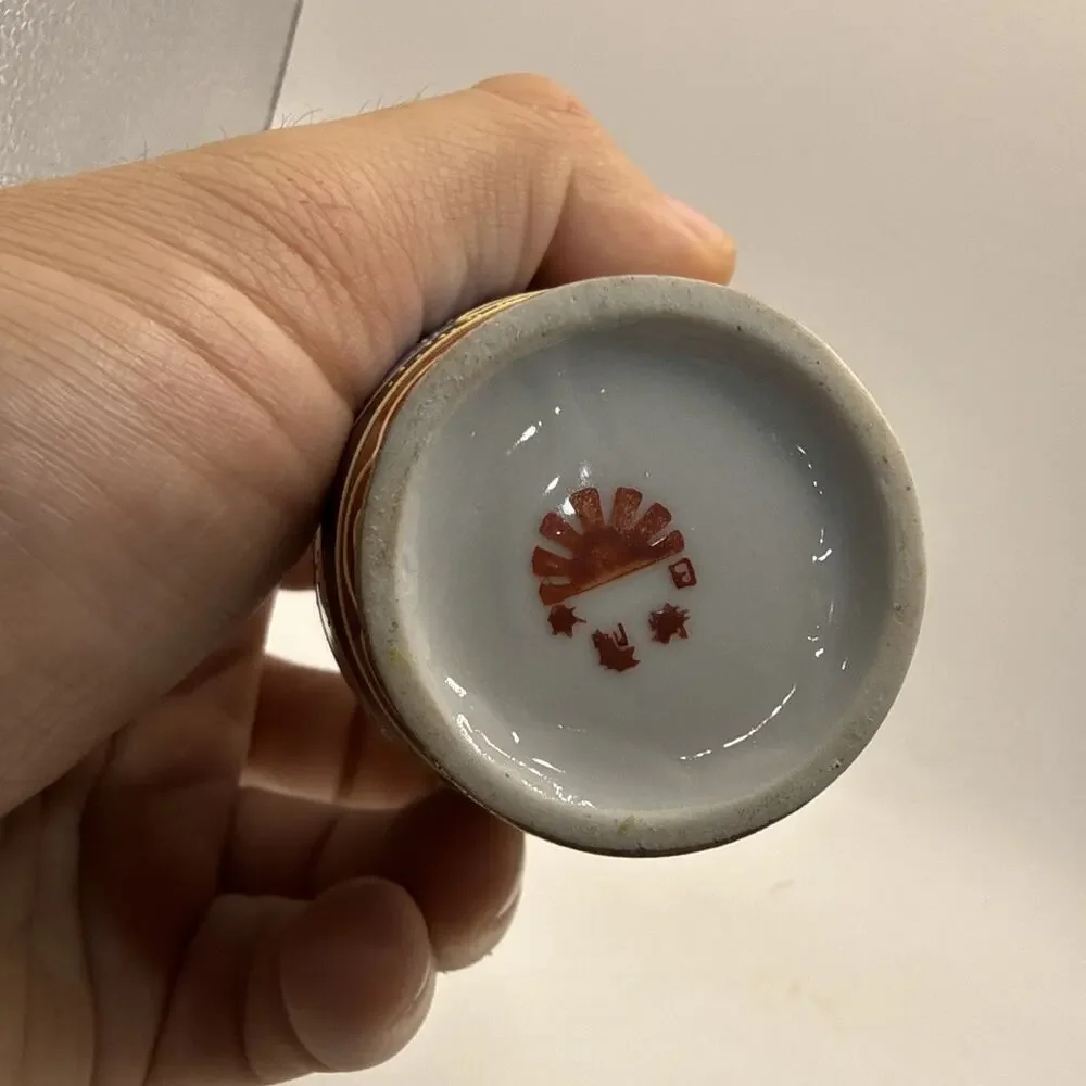 Vintage Japanese Satsuma Style Miniature Vase Geisha Hand Painted Gold 4” *